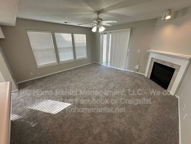 Building Photo - 8042 N Elmwood Ave