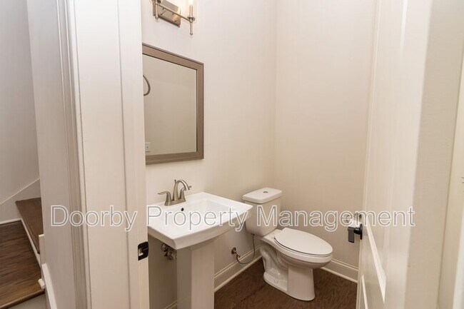 Building Photo - 6908 Roberta Ln