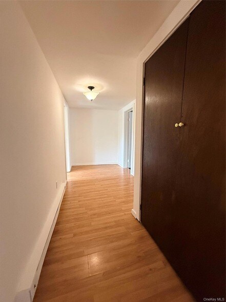 Building Photo - 19 Quartz Ln