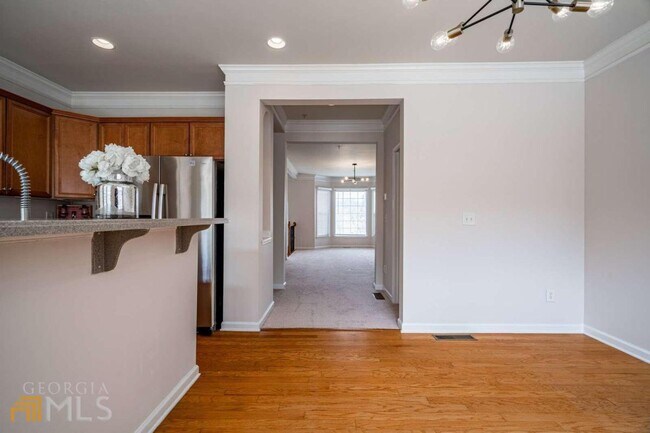 Building Photo - 1732 Highlands View Dr