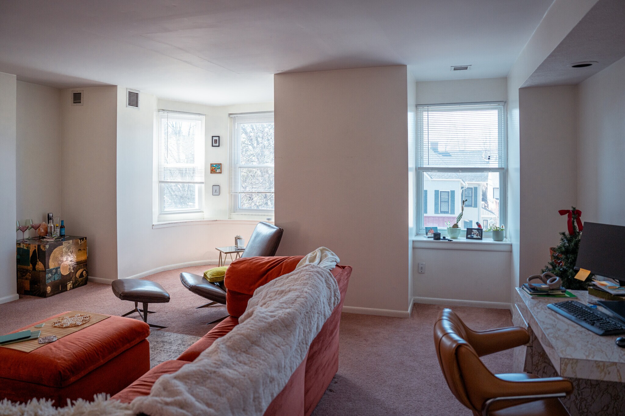 Building Photo - 625 S Negley Ave