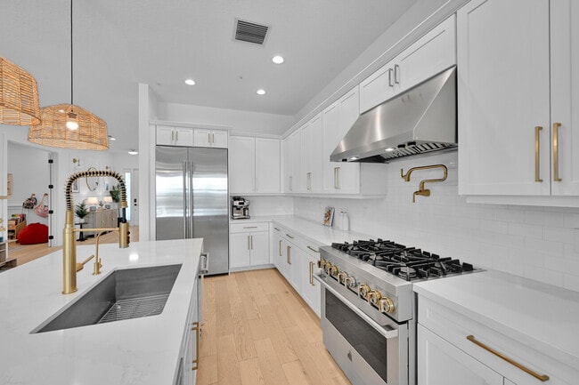 Building Photo - 12554 Nautilus Cir