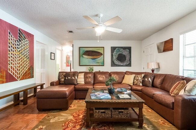 Building Photo - 2402 Rock Terrace Cir