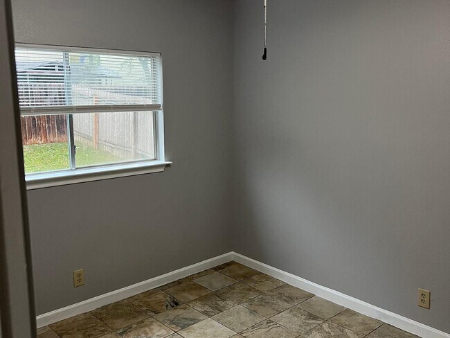 Building Photo - 3618 Candlehead Ln