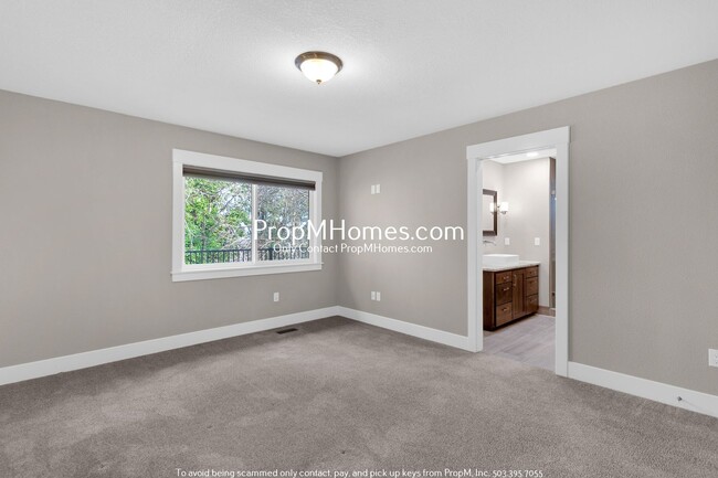 Building Photo - Newly Renovated 5 Bedroom Stunner in West ...