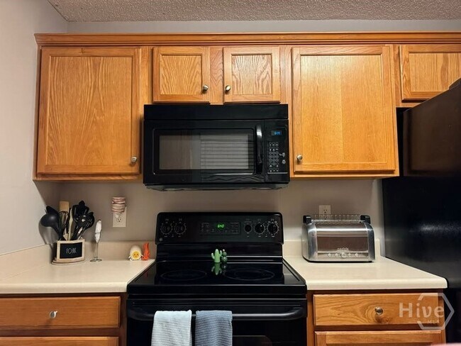 Building Photo - 431 Bridgewater Way