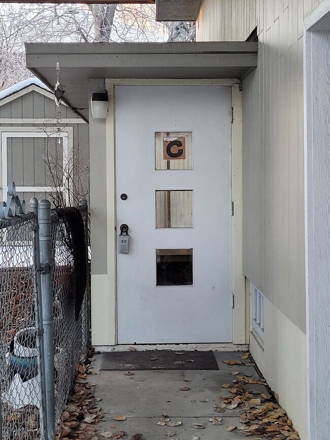 Building Photo - 15t1426