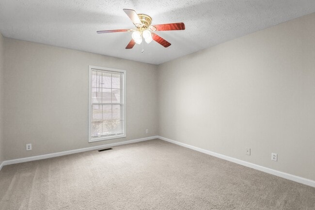 Building Photo - 3437 Kingfisher Dr