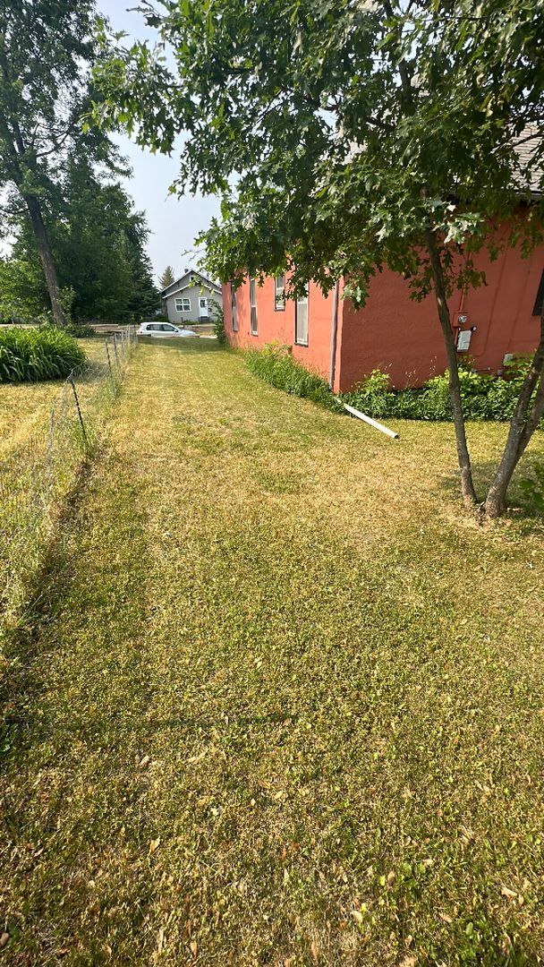 Building Photo - 3 Bedrooms, 1 Bathroom & w/upper loft Single Family with Garage - Staples