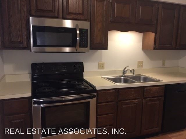 Building Photo - 2 br, 2.5 bath House - 3309 Coachman's Way