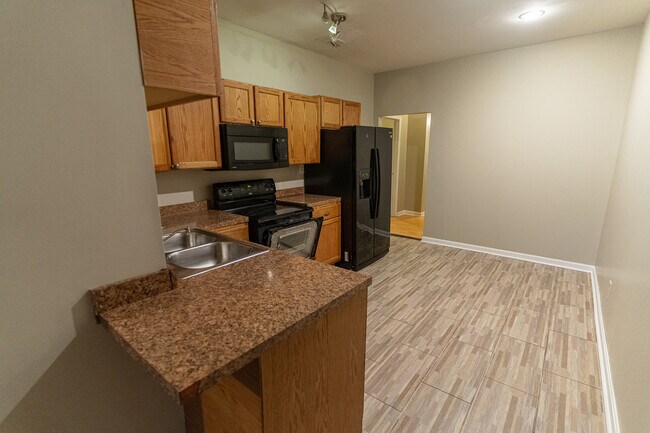 Building Photo - 161 Pope St