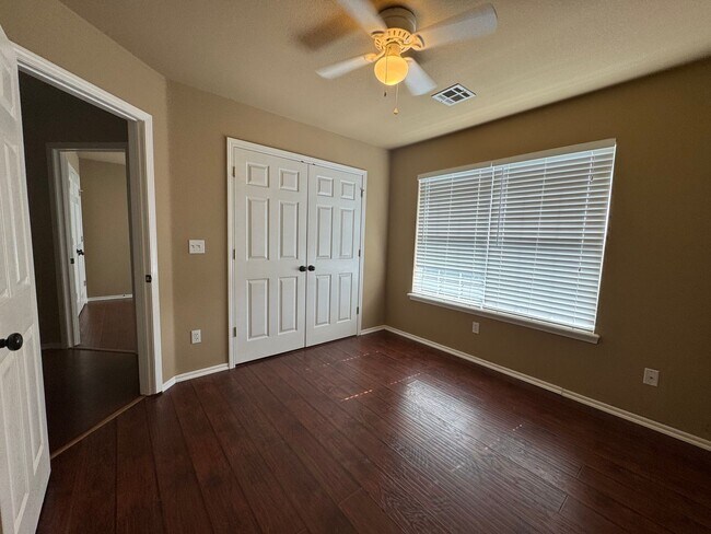 Building Photo - BIXBY - 4 Bedroom, 2.5 baths, 2 car garage - BIXBY