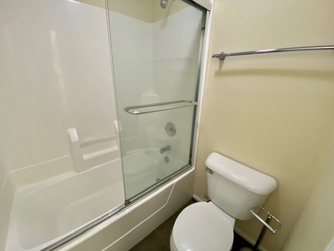 Building Photo - COMING SOON!! Beautiful 3 Bedroom 2 Full bathroom condo in Franklin Township in Southeast Indy!