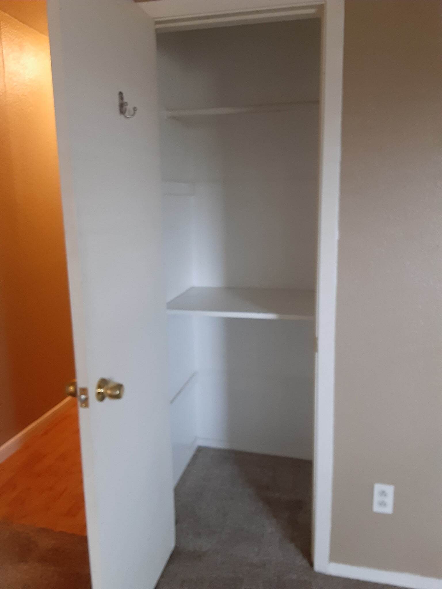 entry closet - 3324 Dorothy Ln
