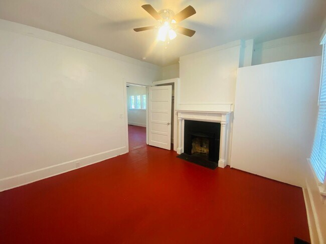 Building Photo - Old Shandon