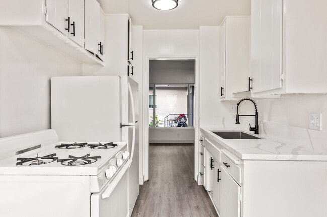 Floorplan - 439 S Catalina St