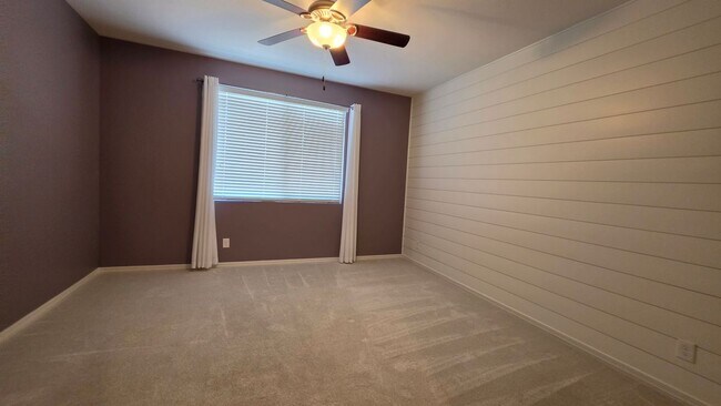Building Photo - 20660 E Canary Way