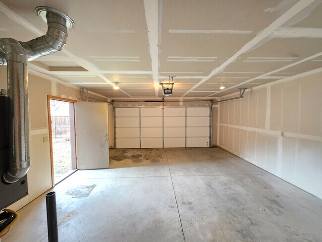 Building Photo - 20348 Chase Rd