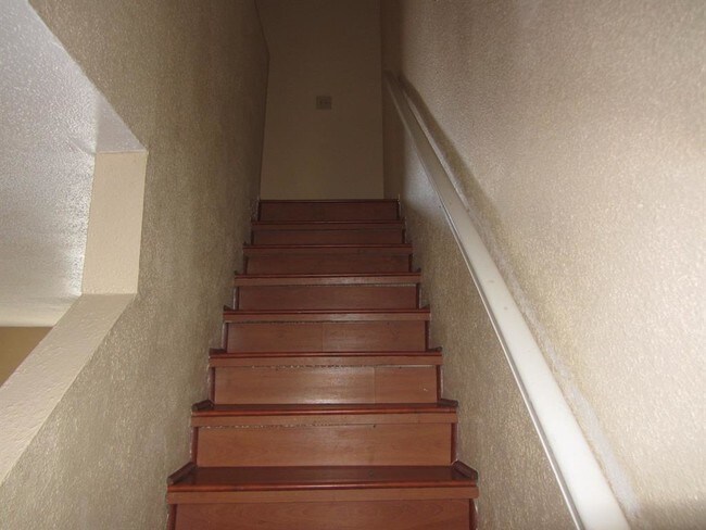 Building Photo - 8405 Wilcrest Dr