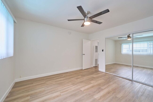 Building Photo - 6335 Whitsett Ave