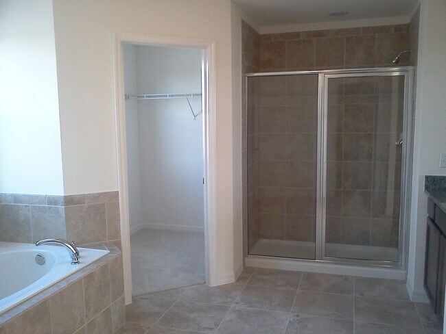 Building Photo - 12514 Sawgrass Oak St