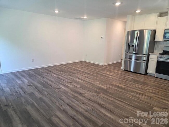 Building Photo - 721 Espresso Dr