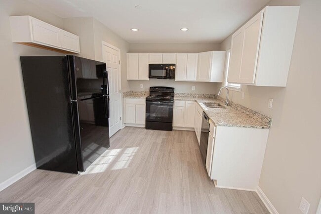 Building Photo - 241 Morgans Ct