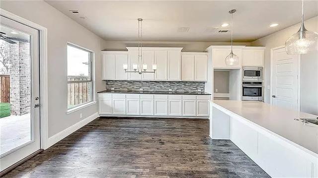 Building Photo - 16553 Prairie Oak Rd
