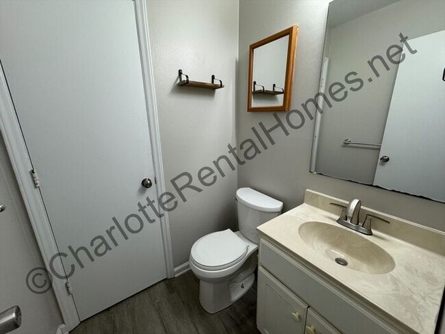 Building Photo - House in Mint Hill with deck out back