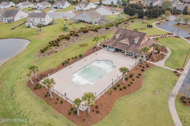 Building Photo - 2108 Stonecrest Dr NW