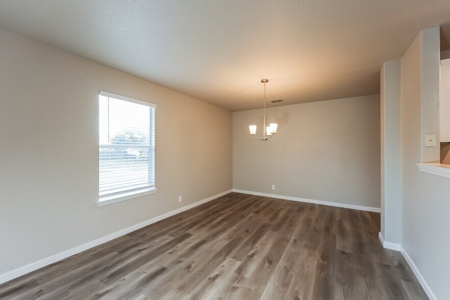 Building Photo - 7826 Juno Heights
