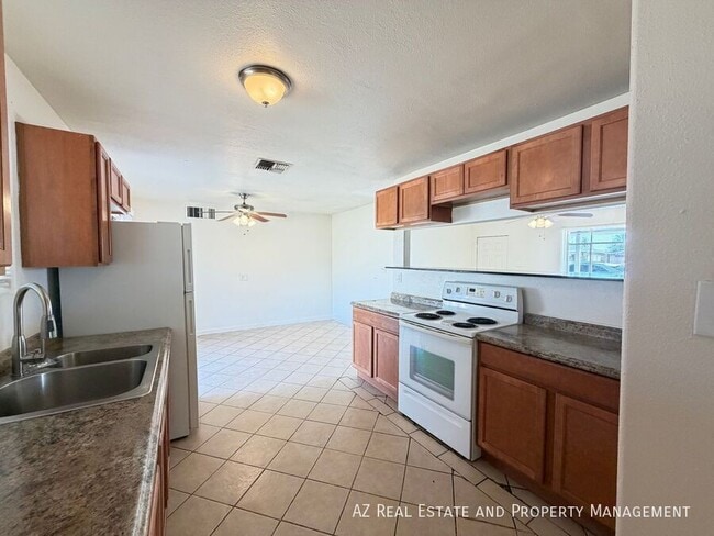 Building Photo - 4412 N 50th Ave