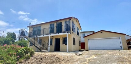 Building Photo - National City Move In Special 3 Bedroom 1 Bath Duplex with Views, Laundry and 2 car garage