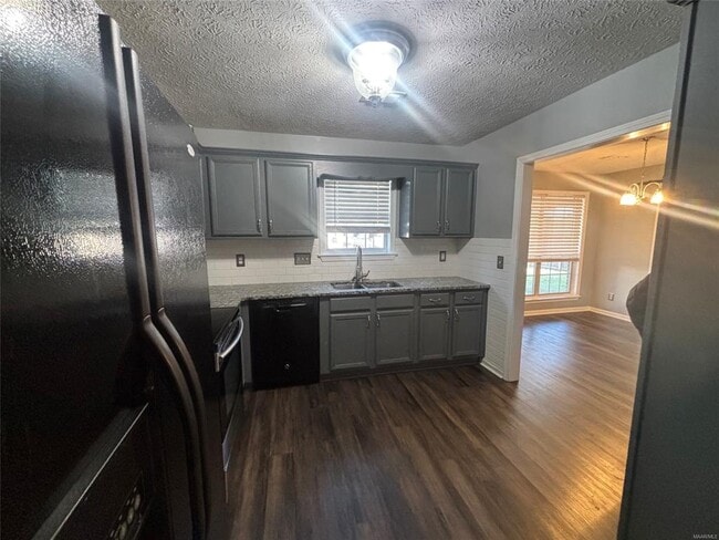 Building Photo - 1968 Calumet Pkwy