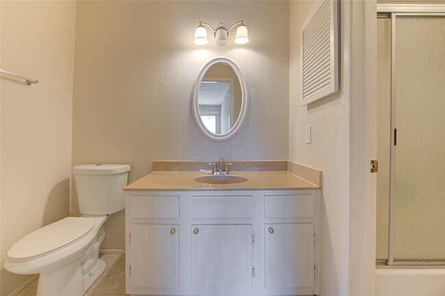 Building Photo - 14515 Wunderlich Dr