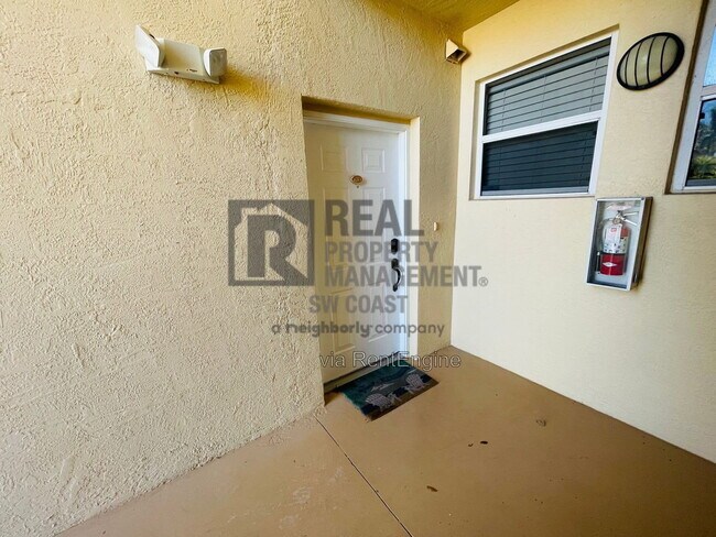 Building Photo - 15449 Bellamar Cir