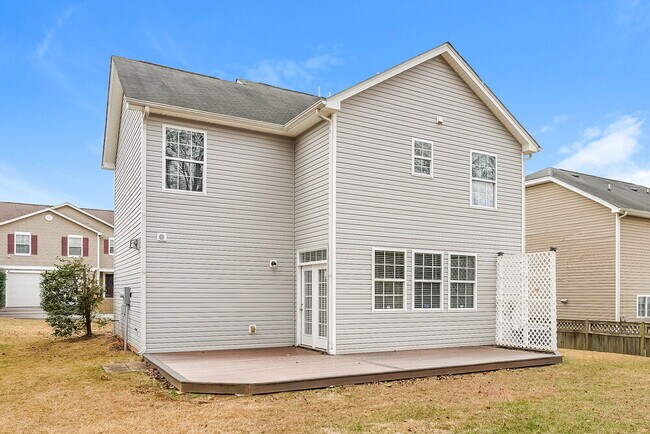 Building Photo - 130 Norwich Dr