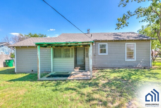 Building Photo - 107 Belaire Ave