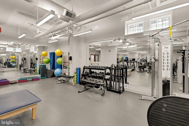 Building Photo - 2101 Connecticut Ave NW