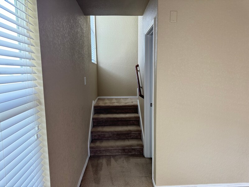 Building Photo - 1411 Dry Eagle