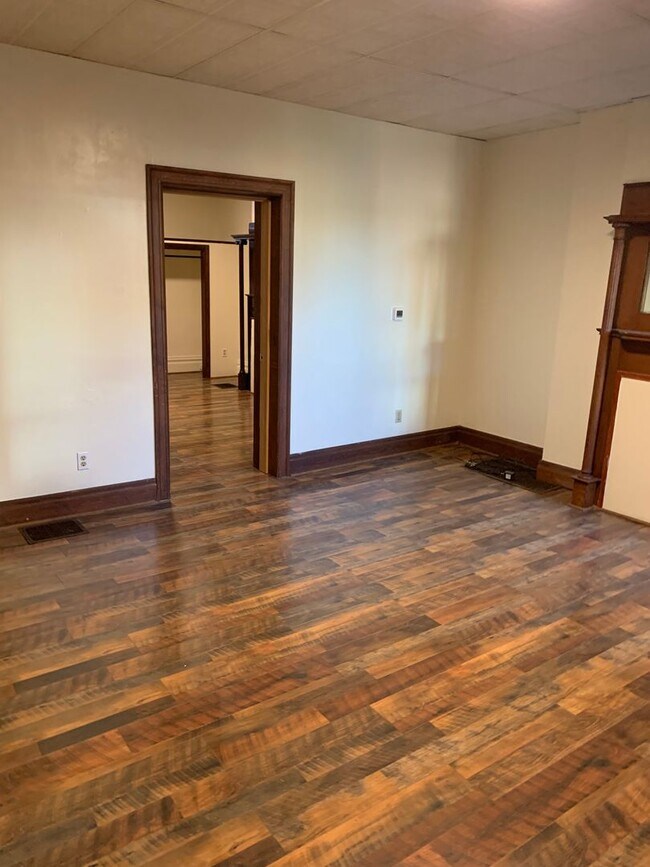 Building Photo - 331 Atwood St