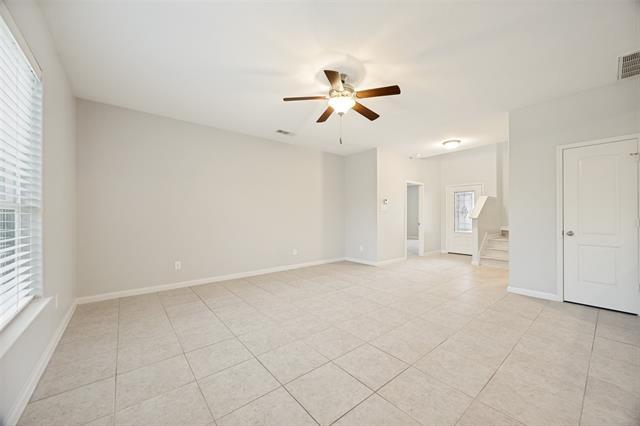 Building Photo - 1608 Persimmon Dr