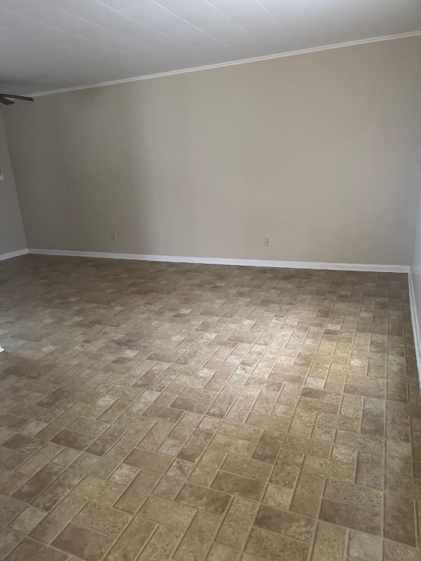 Building Photo - 206 Parmley Dr