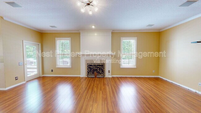 Building Photo - 9035 Hampton Landing Dr E