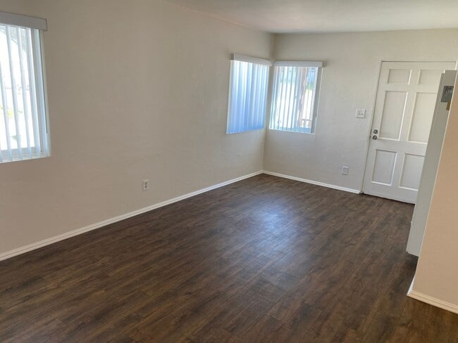 Building Photo - 2300 Chatsworth Blvd