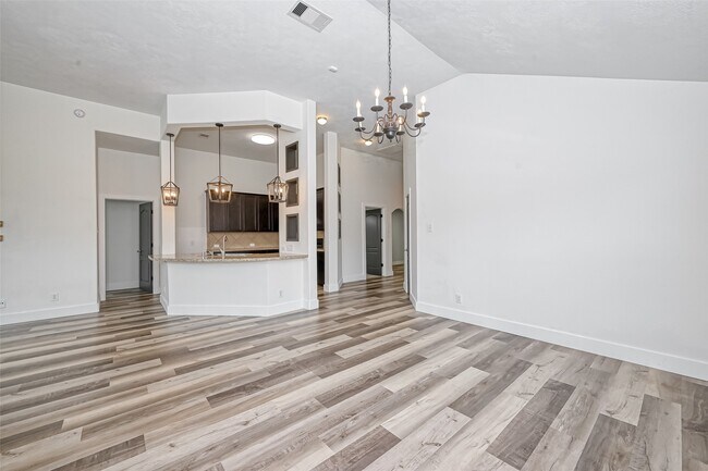 Building Photo - 3618 Hera Dr