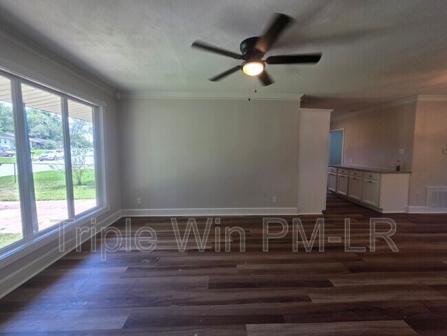 Building Photo - 8700 Winston Dr