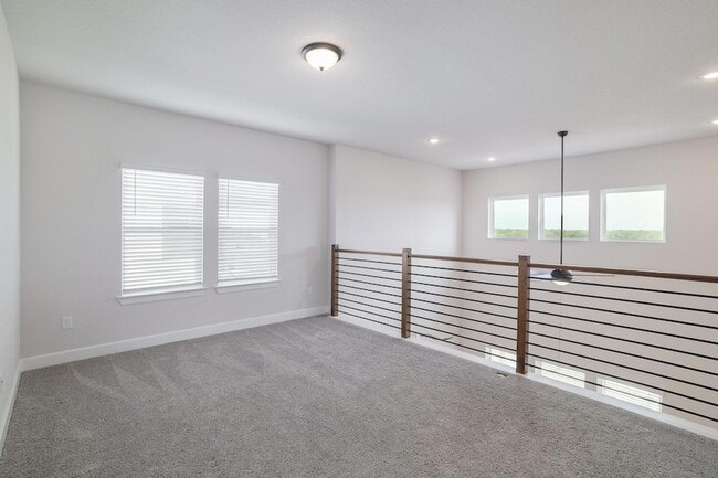 Building Photo - 4906 Seadrift Dr