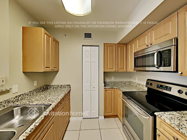Building Photo - 6752 Heritage Grande