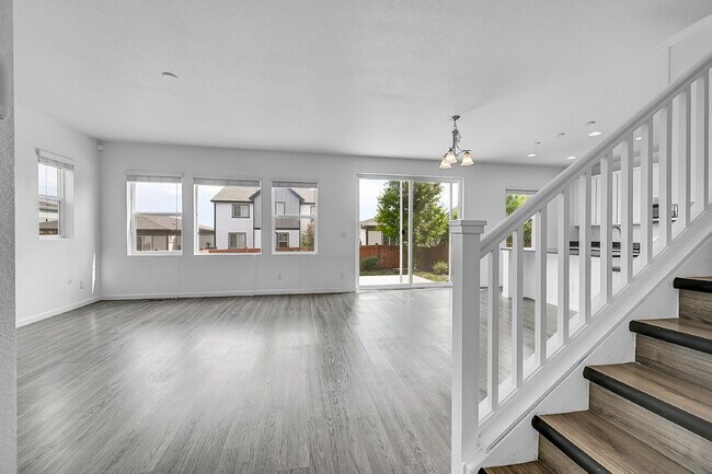Building Photo - $3,125.00 - 4 Bedroom, 3.5 Bathroom, Singl...